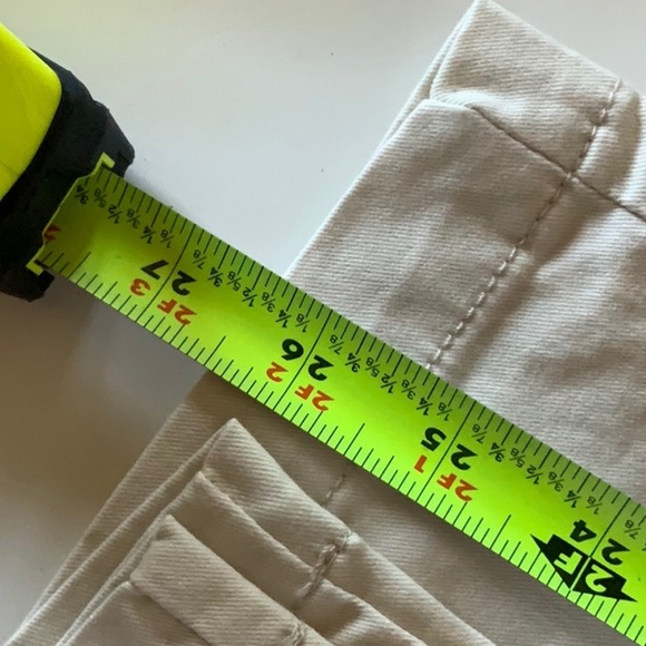 Banana Republic Chinos NWT - Picture 3 of 3